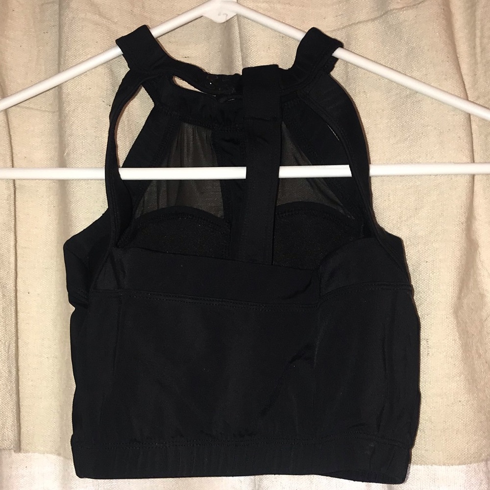 Workout top - Picture 2 of 2
